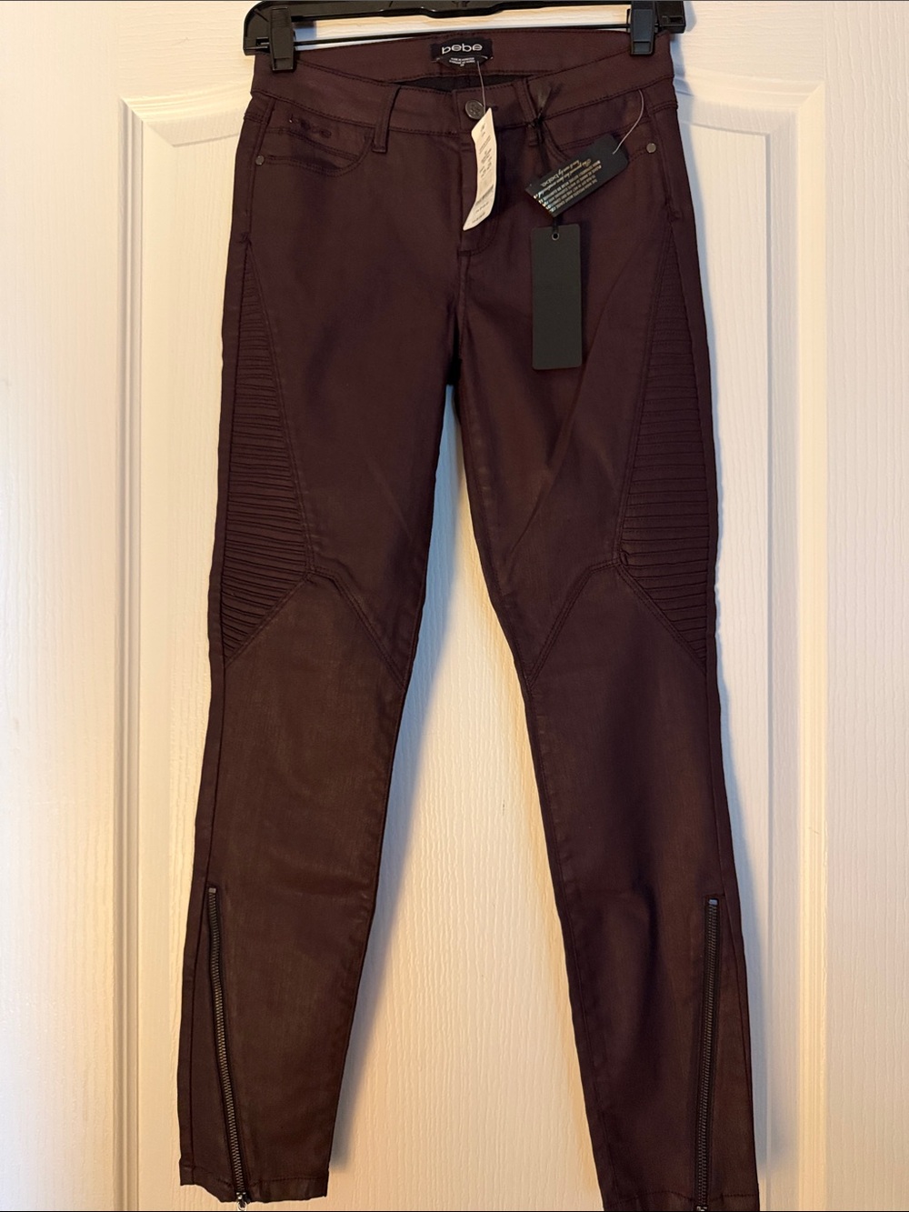 New Bebe Ribbed Moto Skinny Pants in Plum Sz 25.